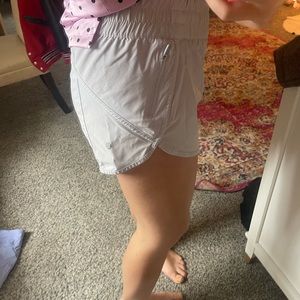 LULULEMON tracker short size 6